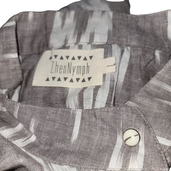 ZhenNymph Shirt Gray & White Ikat Pattern Button-Down High Low Size L jj3649 - Picture 6 of 8